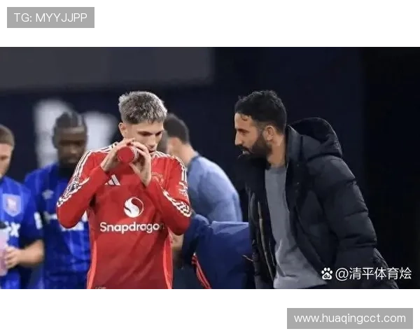 曼联更衣室矛盾持续浮现,对球队状态稳定性形成考验 曼联更衣室矛盾持续浮现,对球队状态稳定性形成考验